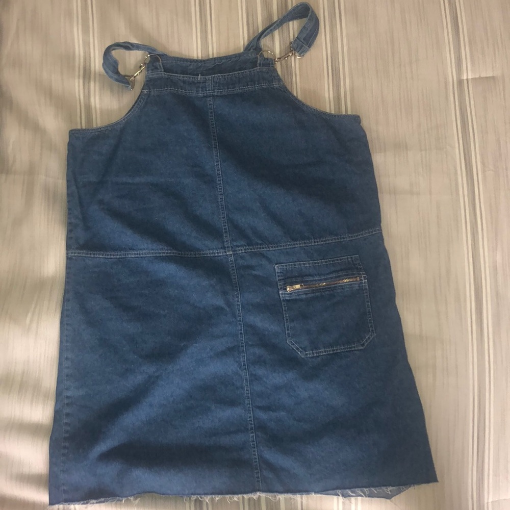 Overall dress